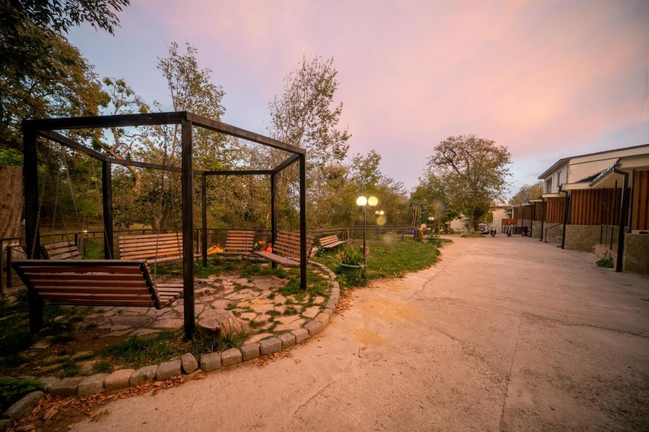 The Residence Hotel & Cottages Kojori Kültér fotó